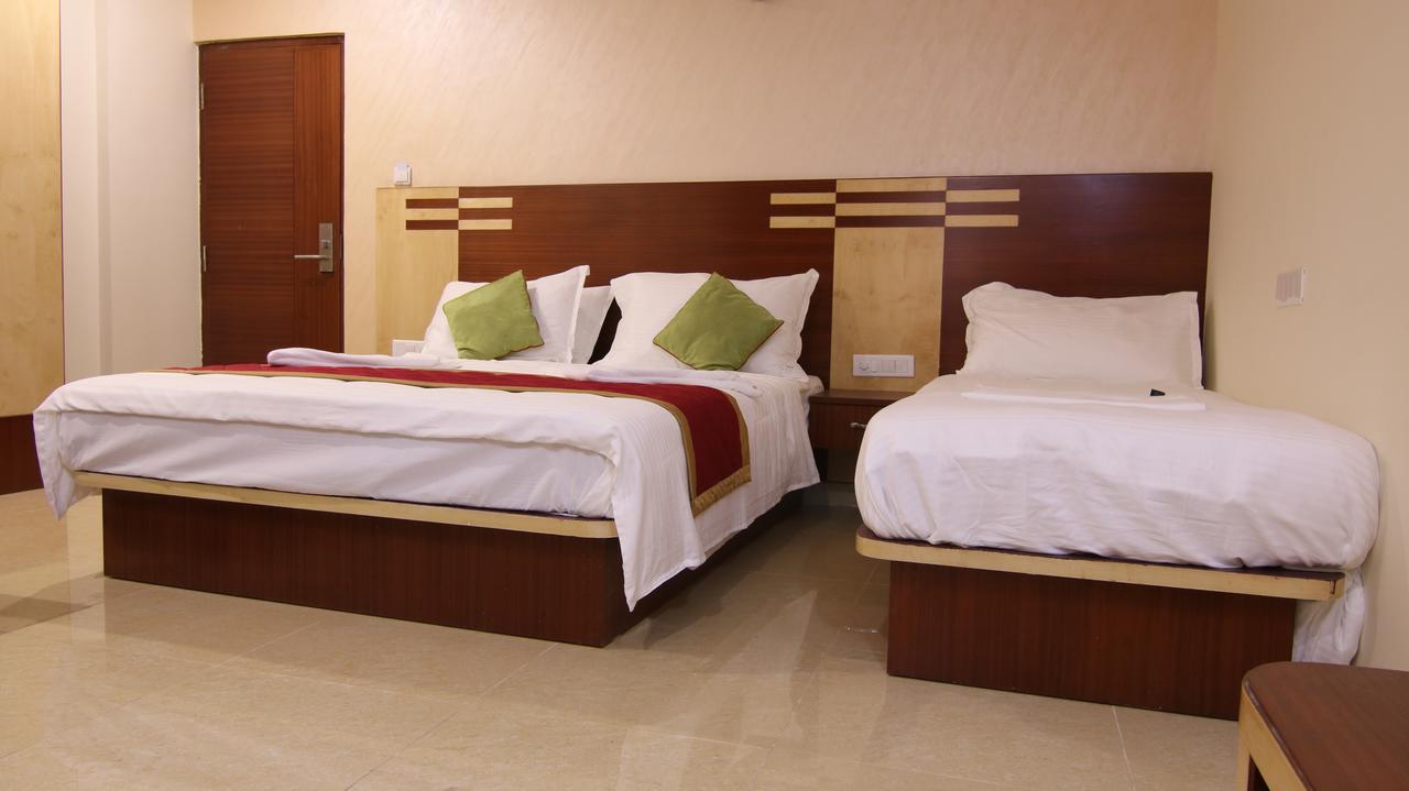 Sri Nandi Comforts Hotel Bangalore Luaran gambar