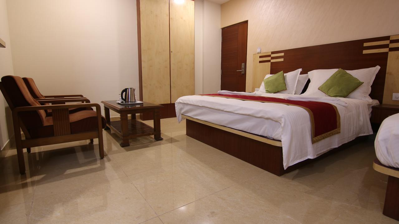 Sri Nandi Comforts Hotel Bangalore Luaran gambar